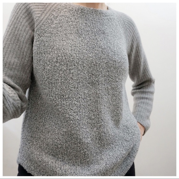 Club Monaco Benita crewneck pullover sweater - Picture 4 of 5